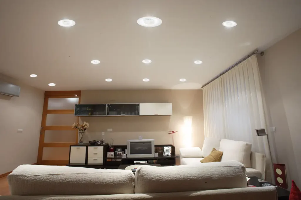 Cambiar focos antiguos por focos led